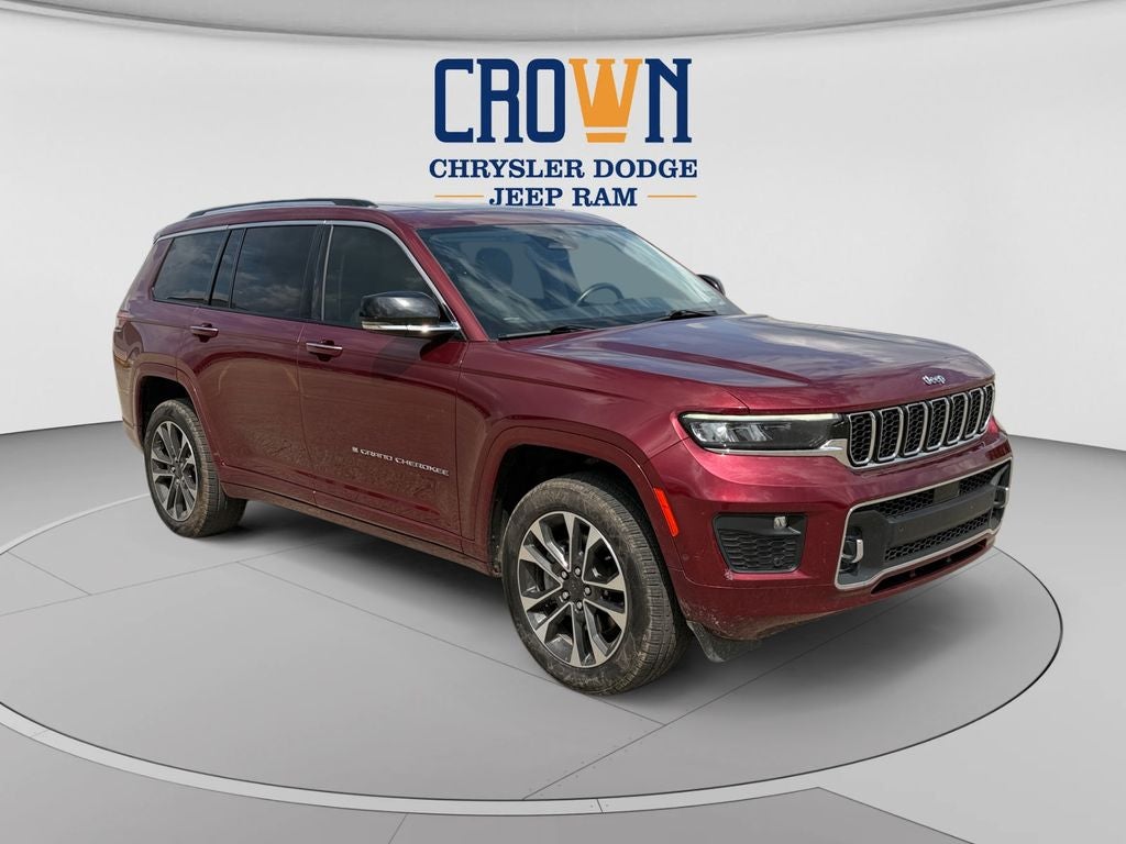 2021 Jeep Grand Cherokee L Overland in Velvet Red Pearlcoat — front three-quarter view