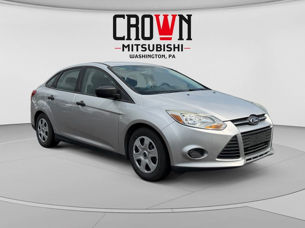 2014 Ford Focus S in Ingot Silver — front three-quarter view