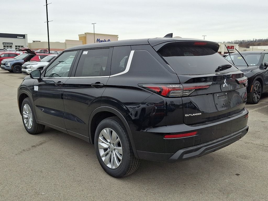2026 Mitsubishi Outlander — rear three-quarter view