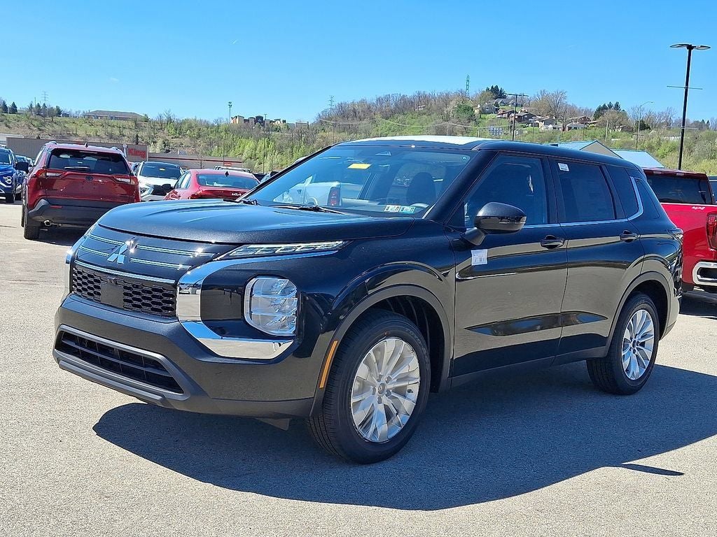 2026 Mitsubishi Outlander — side profile view