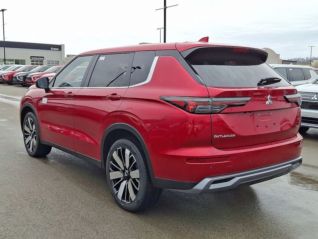 2026 Mitsubishi Outlander — rear three-quarter view